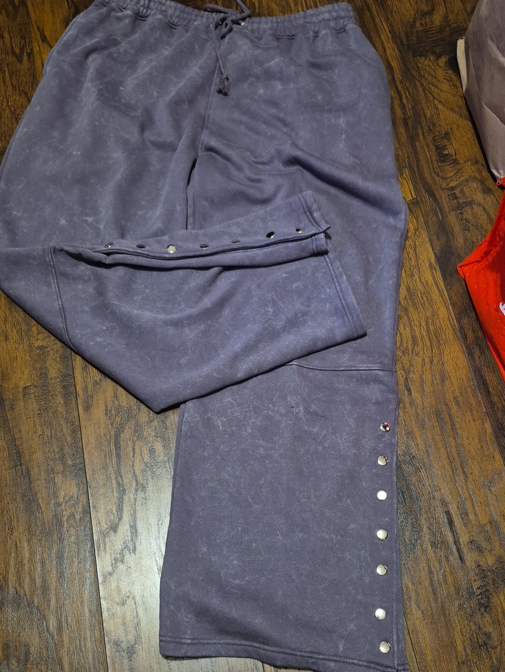 Women Washed Grayish Snap-Accent Lounge Pants - Picture 1 of 4